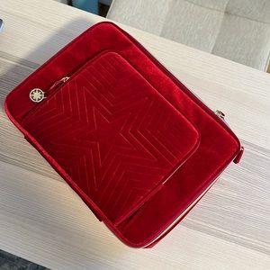 Estēe Lauder cosmetics bag